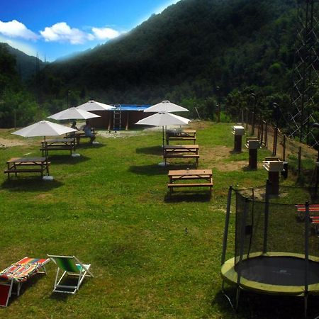 B&B Al Turchino E Area Picnic Mele Bagian luar foto